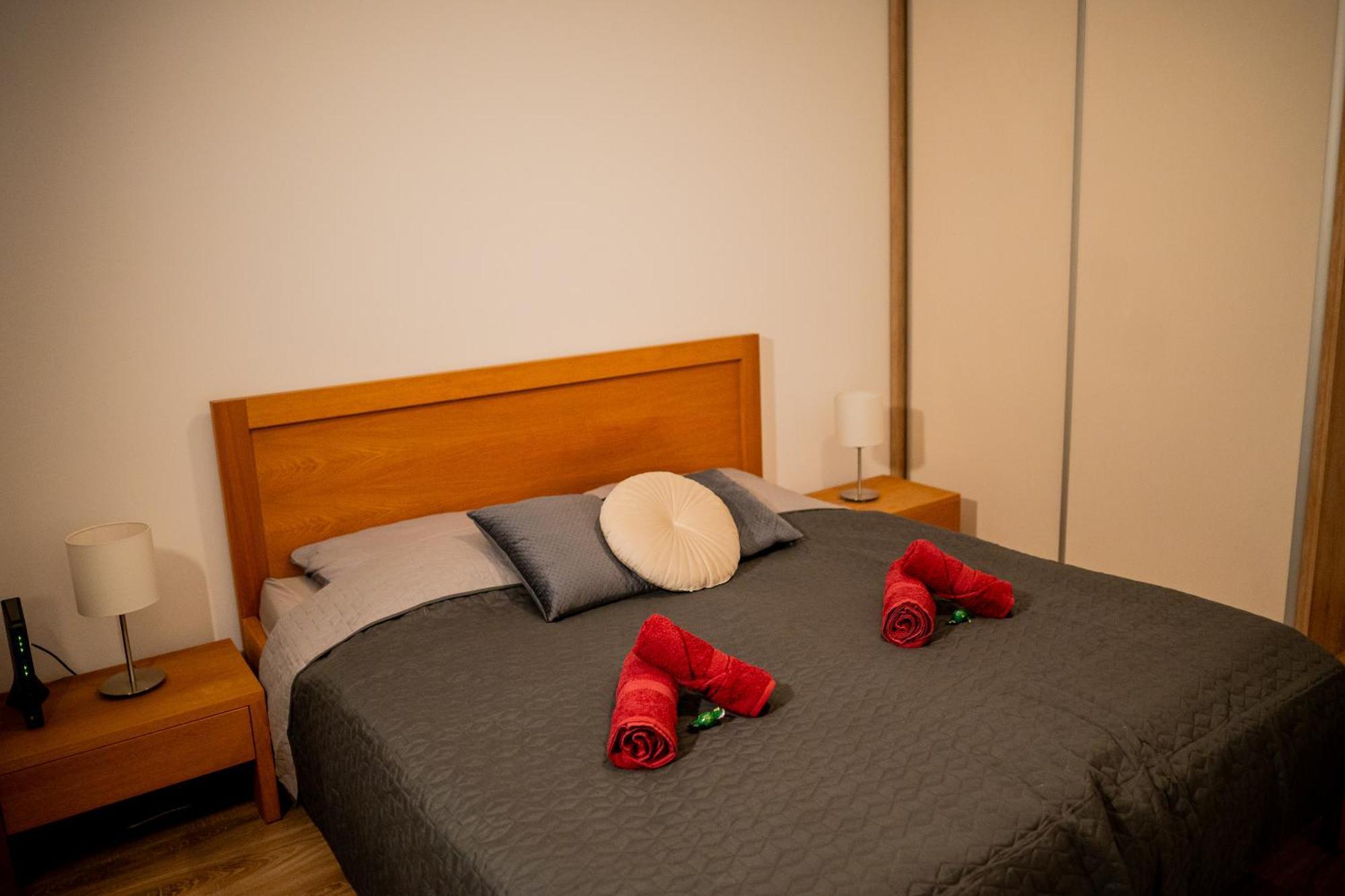 Old Town City Center Apartment 1 - Private Parking Included Košice Buitenkant foto