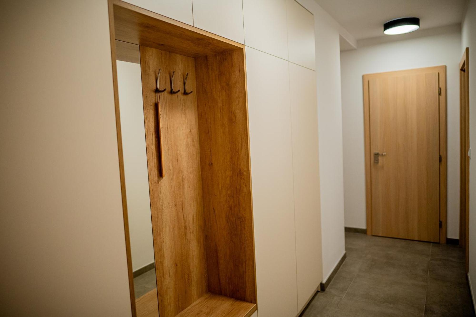 Old Town City Center Apartment 1 - Private Parking Included Košice Buitenkant foto