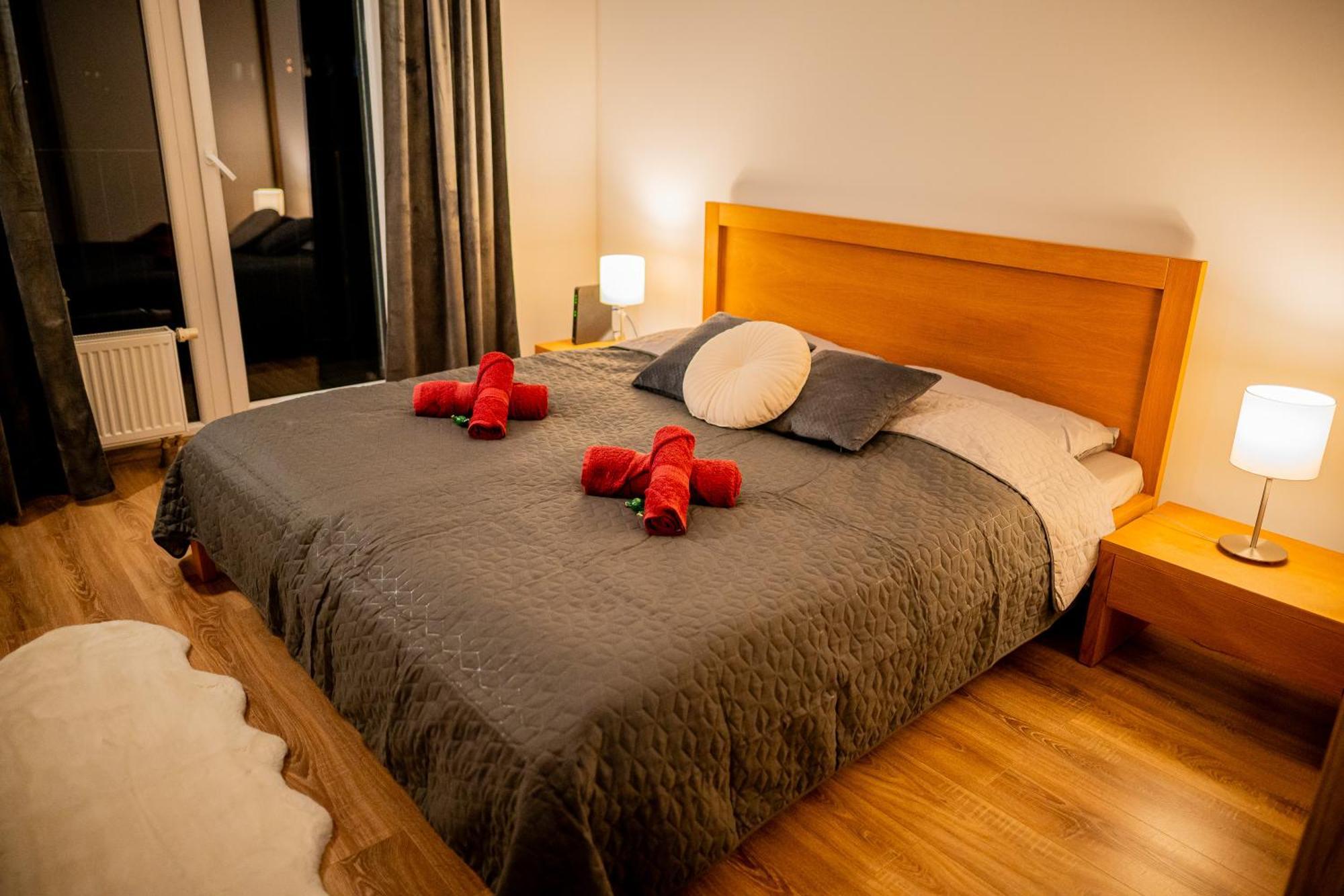 Old Town City Center Apartment 1 - Private Parking Included Košice Buitenkant foto