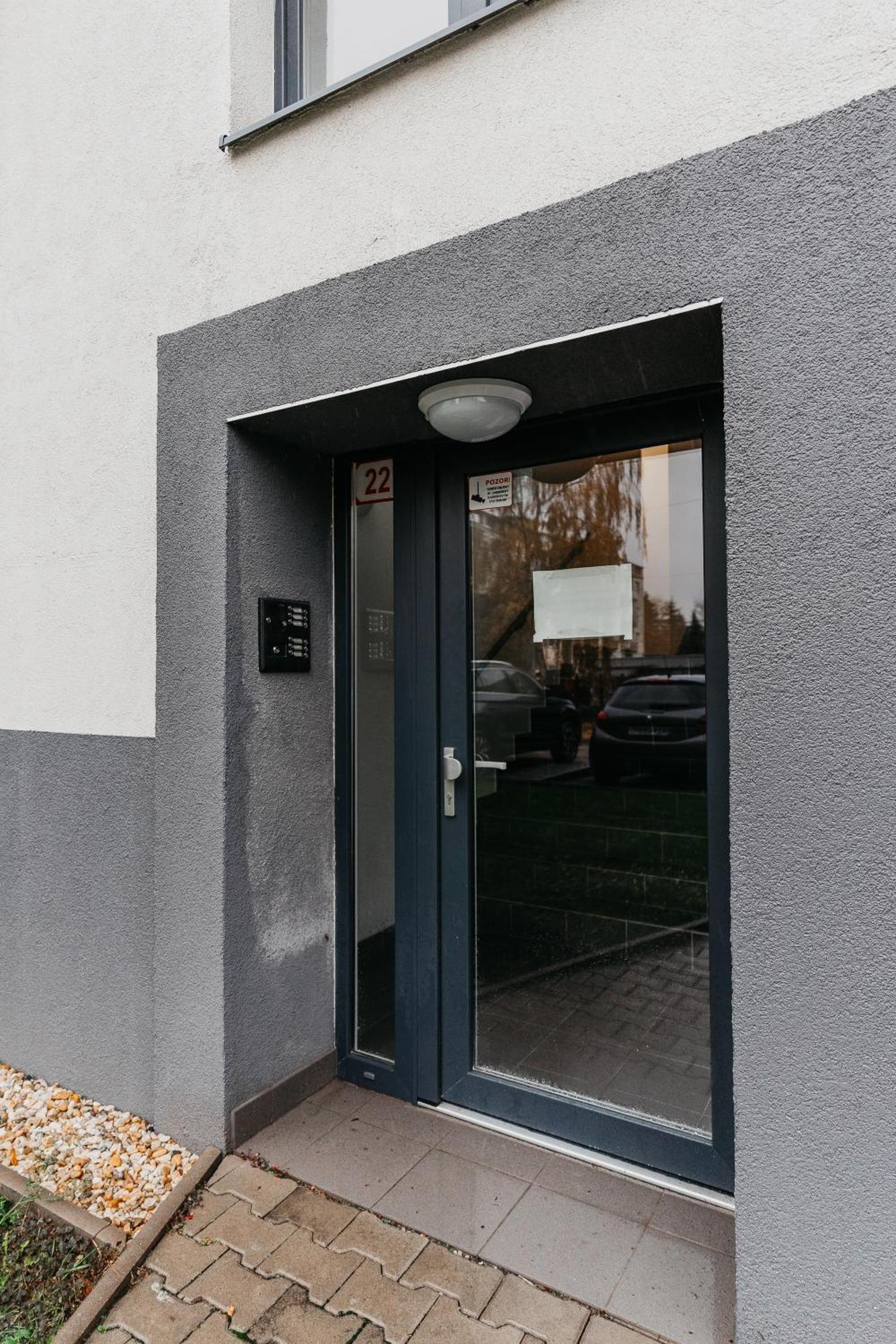 Old Town City Center Apartment 1 - Private Parking Included Košice Buitenkant foto